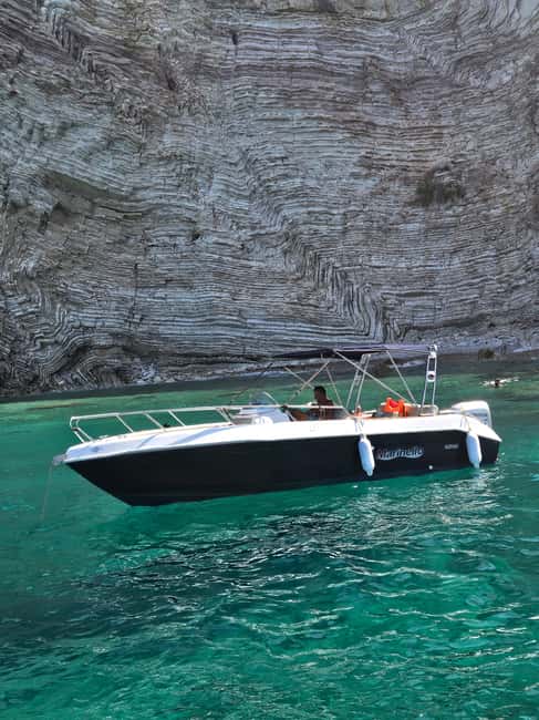 Sarandë: Boat Tour to Kroreza with Snorkel and free Umbrella - What makes this Sarandë boat tour worth considering