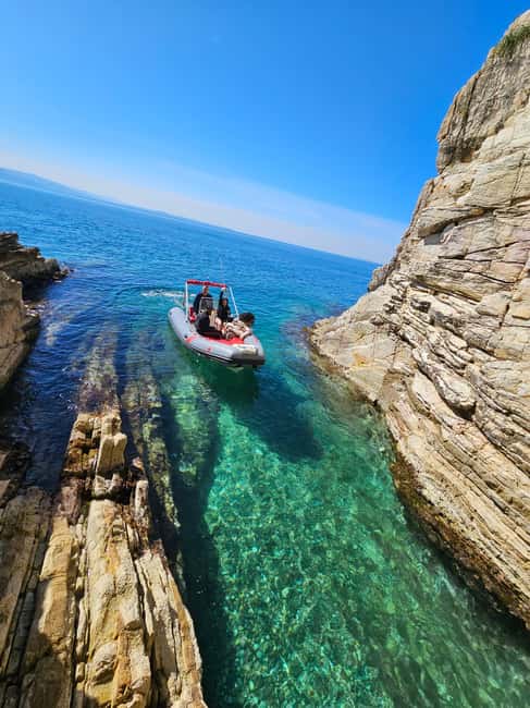 Sarandë: Boat Tour to Kroreza with Snorkel and free Umbrella - What to pack for a better day