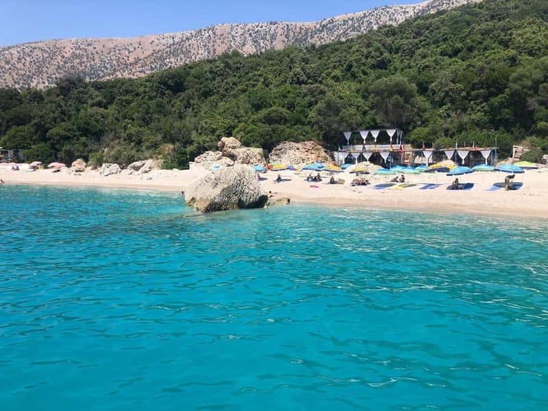 Sarandë:Boat Tour to Kroreza with snorkelling & umbrellas - A six-hour route from Sarandë to Krorezë