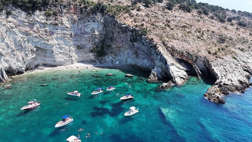 Sarandë: Boat Tour Turtle Cave Kakome & Krorez Snorkeling - Music, seating, and the small-group feel