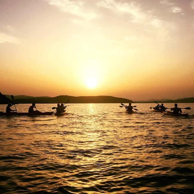 Sardinia: Sunset Kayak Tour + Snorkeling and Local Aperitif - Who should choose the double kayak