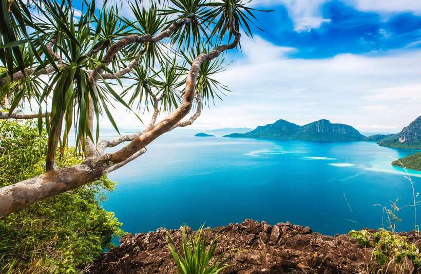 Semporna: Bohey 3 Islands Hike, Snorkel/Dive Tour with Lunch - Leaving Semporna for Tun Sakaran Marine Park