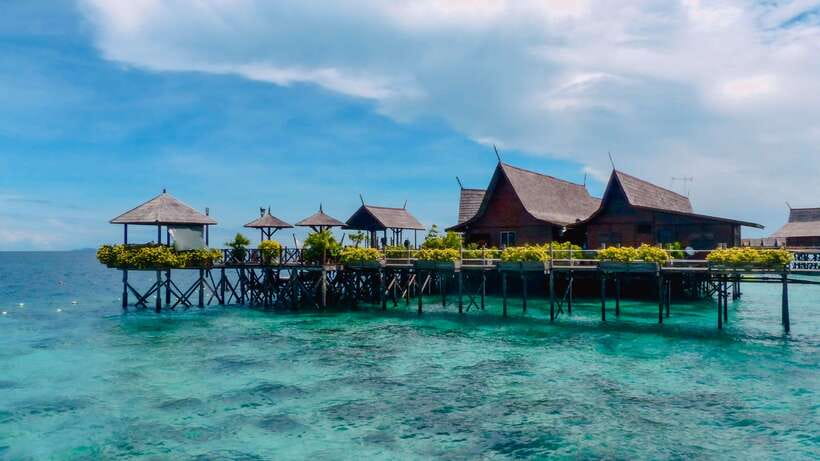 Semporna: Mabul and Kapalai Trip in Snorkel or Dive & Lunch - Why this Semporna day trip appeals to first-timers