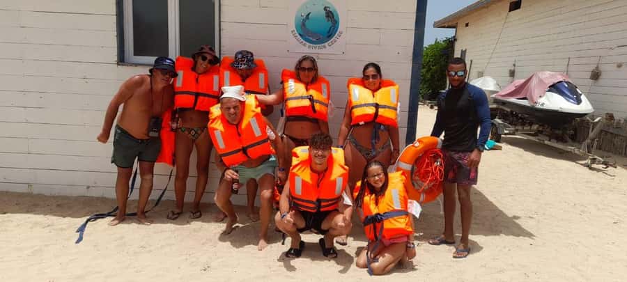 Short Snorkeling Trip - A two-minute boat ride to Sal Rei Bay’s underwater sites