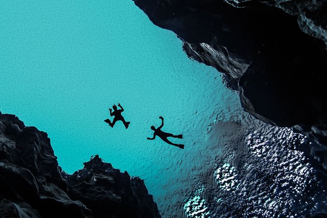 Silfra Drysuit Snorkeling with Free Photos - Meet on Location - Forty minutes in water clear enough to feel unreal
