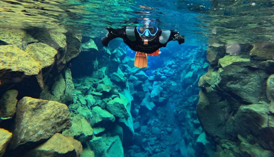 Silfra: Fissure Snorkeling Tour with Underwater Photos - Getting Ready at the P5 Parking Area