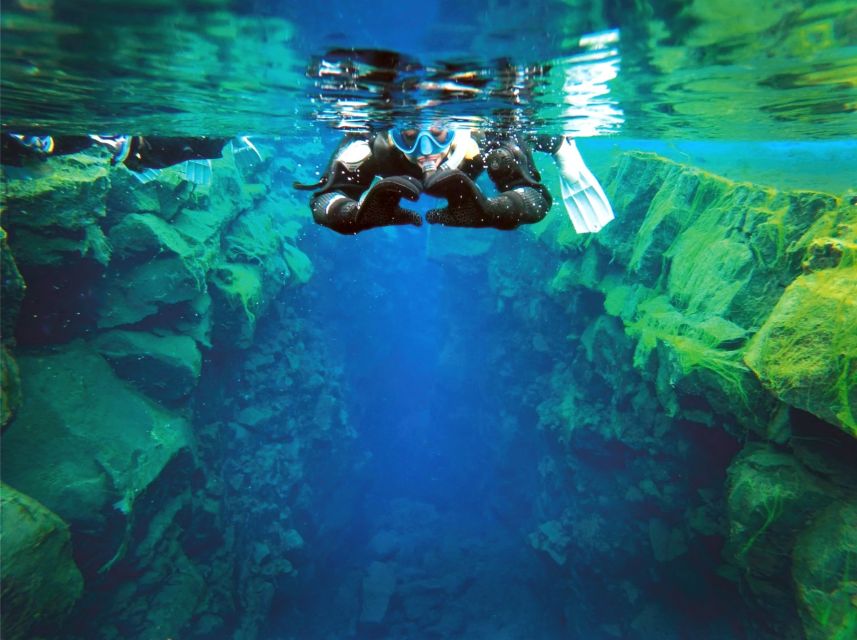 Silfra: Fissure Snorkeling Tour with Underwater Photos - Walking Through Þingvellir Before the Water