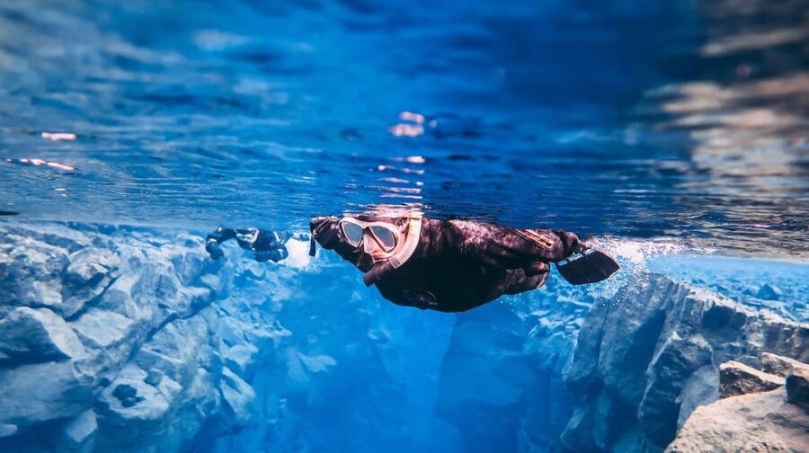 Silfra: Snorkeling Tour Between Tectonic Plates - The ten-minute walk to the water