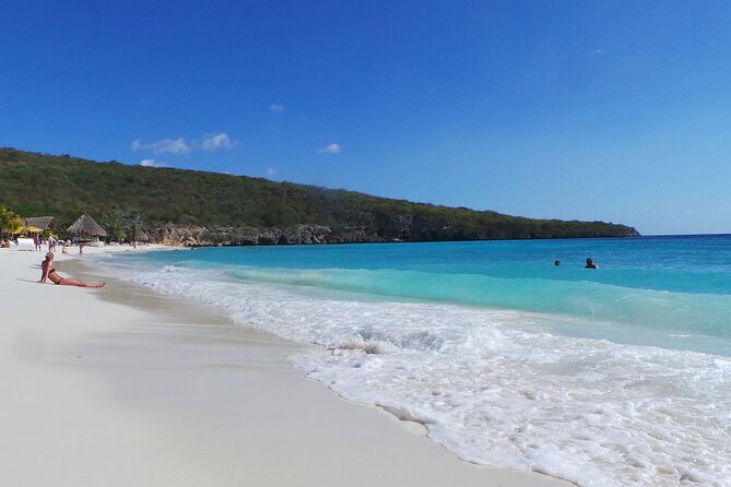 Snorkel and Beach Adventure Tour - The open-top 4x4: fun, useful, and not luxurious