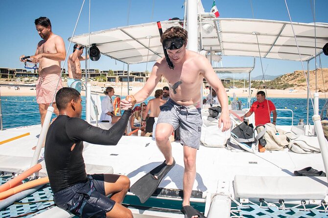 Snorkel Cruise in Los Cabos - Open bar, music, and the party atmosphere