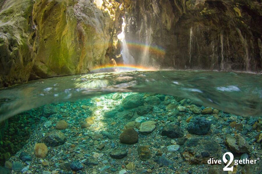Snorkel trip to the Kourtaliotiko Waterfalls Plakias - What the guides add to the experience