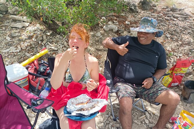 Snorkeling and Grilling Fresh Fish at Donkey Beach - Learning the hand-line fishing method