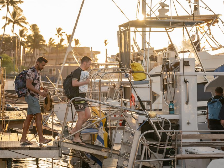 South Maui: Snorkel to Coral Gardens or Molokini Crater - Why Molokini Crater is worth the boat ride