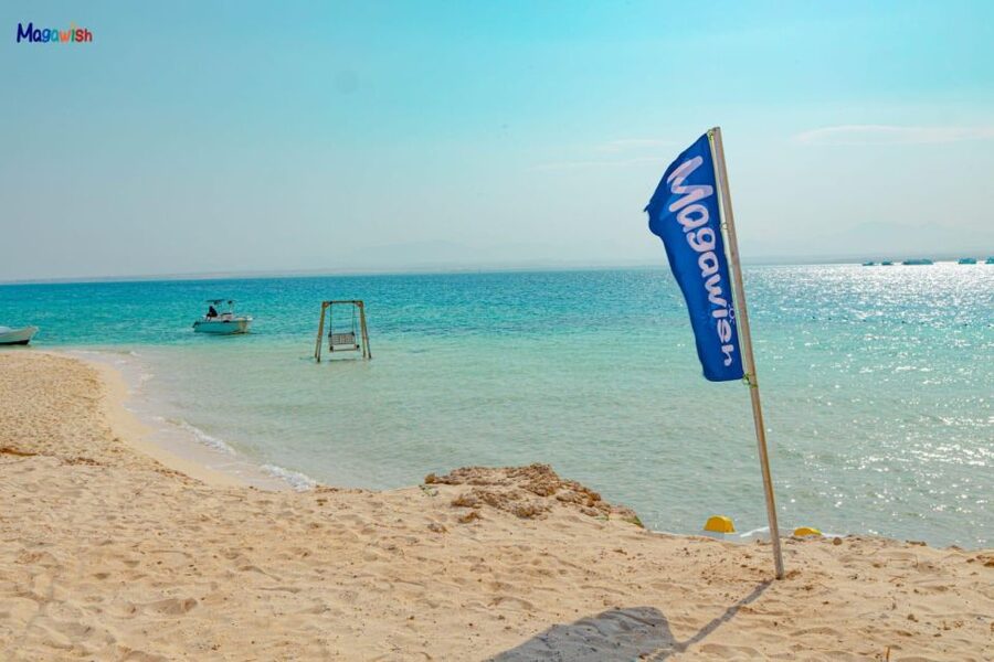 Speedboat,Parasailing, Snorkeling & Piece Of Paradise Island - What makes this Red Sea day different