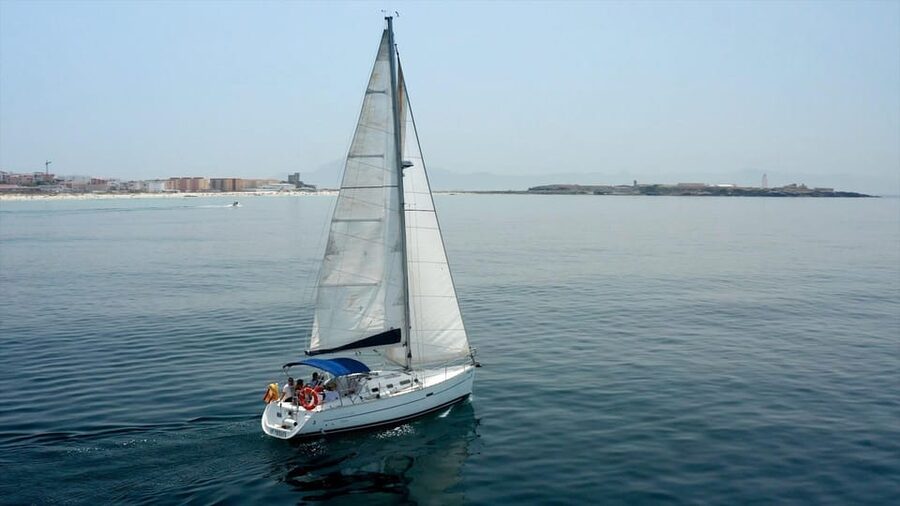 Tarifa: Sailboat Tour, Snorkelling, Tapas & Drinks - Language, meeting point, and what to pack
