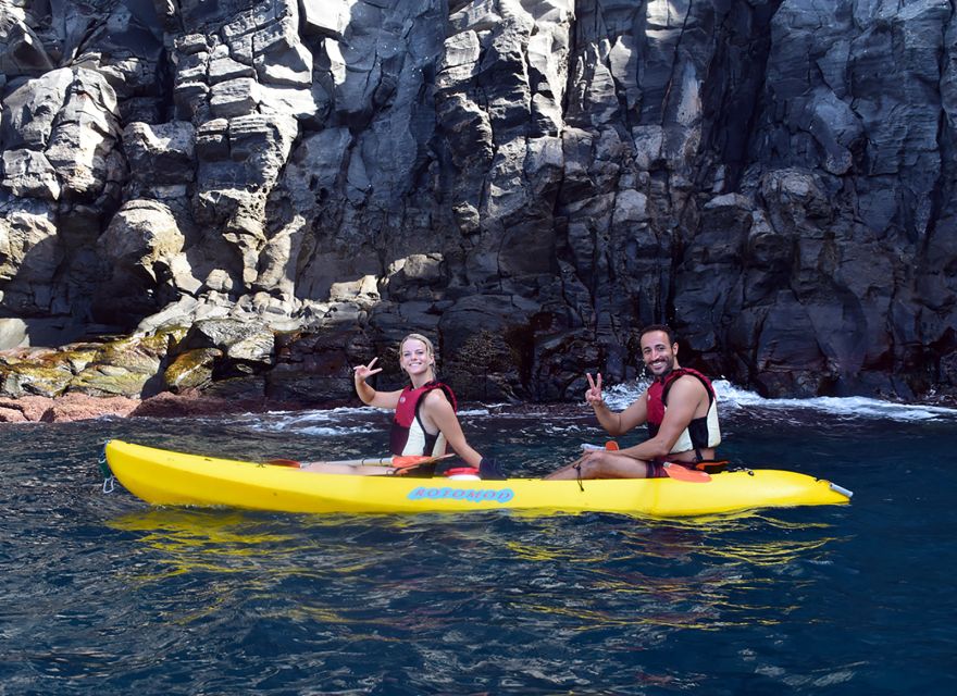 Tenerife: Kayak and Snorkel with Turtles, Wetsuits Included - Snorkeling in a bay reached by boat