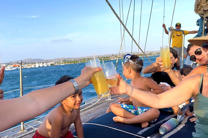 Tropical Dream Snorkel and Dinner Sail in Aruba - Spanish Lagoon and the southern coast