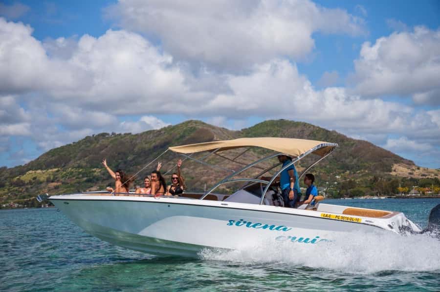 Trou d'Eau Douce: 5 Islands Tour with Snorkeling and BBQ - Who will enjoy this boat day most