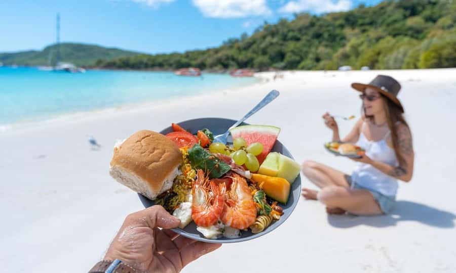 Whitsunday: Whitsunday Islands Tour with Snorkeling & Lunch - Hill Inlet Lookout and the shifting sand view