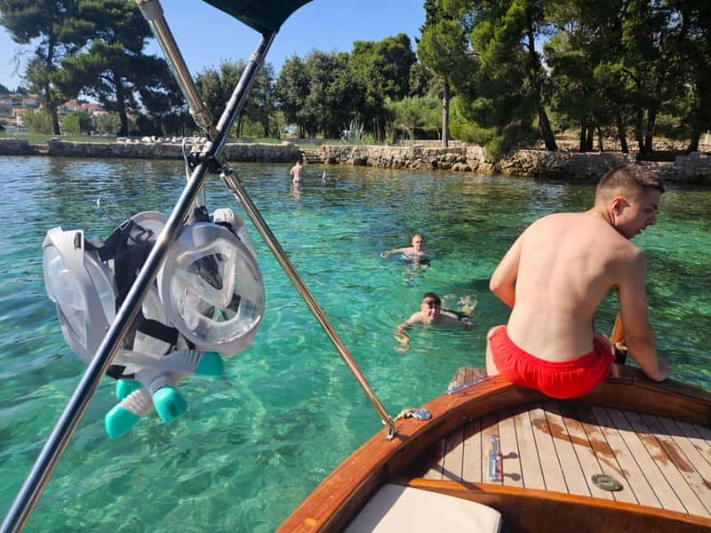 Zadar: 3 Islands Snorkeling Cruise with Prosecco - Setting out from Foša Harbor in Zadar