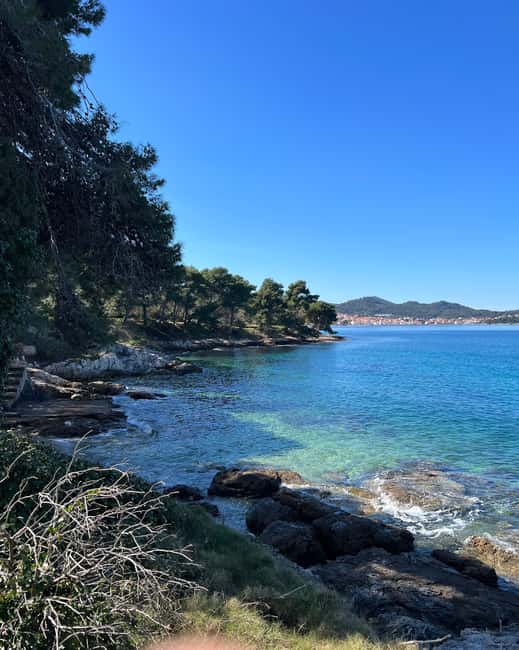 Zadar: 3 Islands SpeedBoat Tour with Snorkeling and Drinks - At a glance