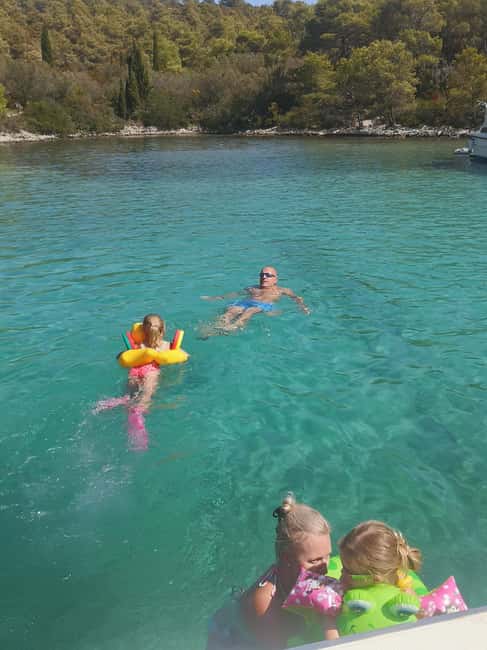 Zadar: 3-Stop Blue Lagoon & Snorkeling Cruise with Drinks - Who should book this cruise?