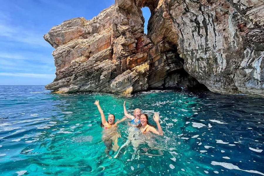 Zadar: Dugi Otok Island Discovery Day Trip with Snorkeling - Sakarun Beach, the easiest swim of the day