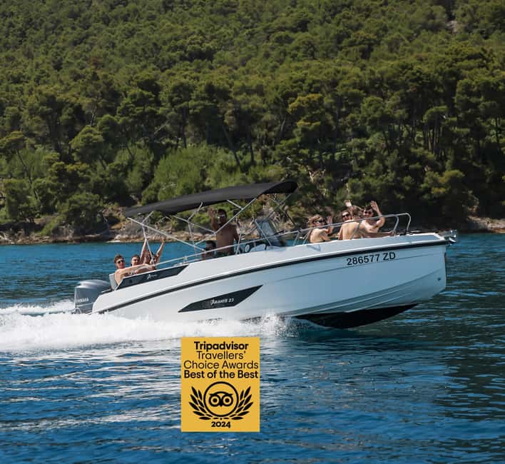 Zadar: Island Hopping Tour Swim and Snorkel with Aperol - Leaving Fosa harbour for the islands